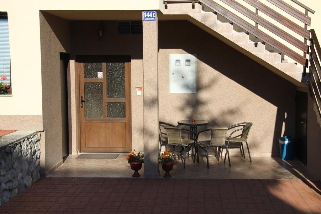 Apartment Ante Слуни Екстериор снимка