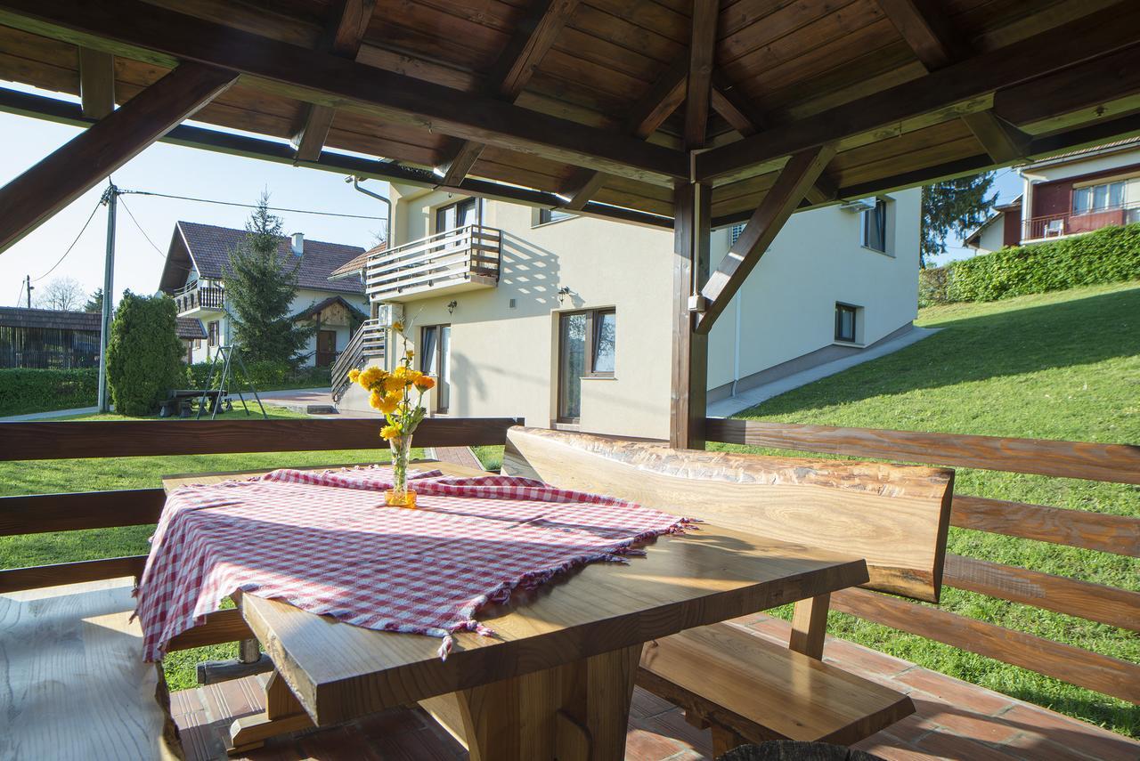 Apartment Ante Слуни Екстериор снимка